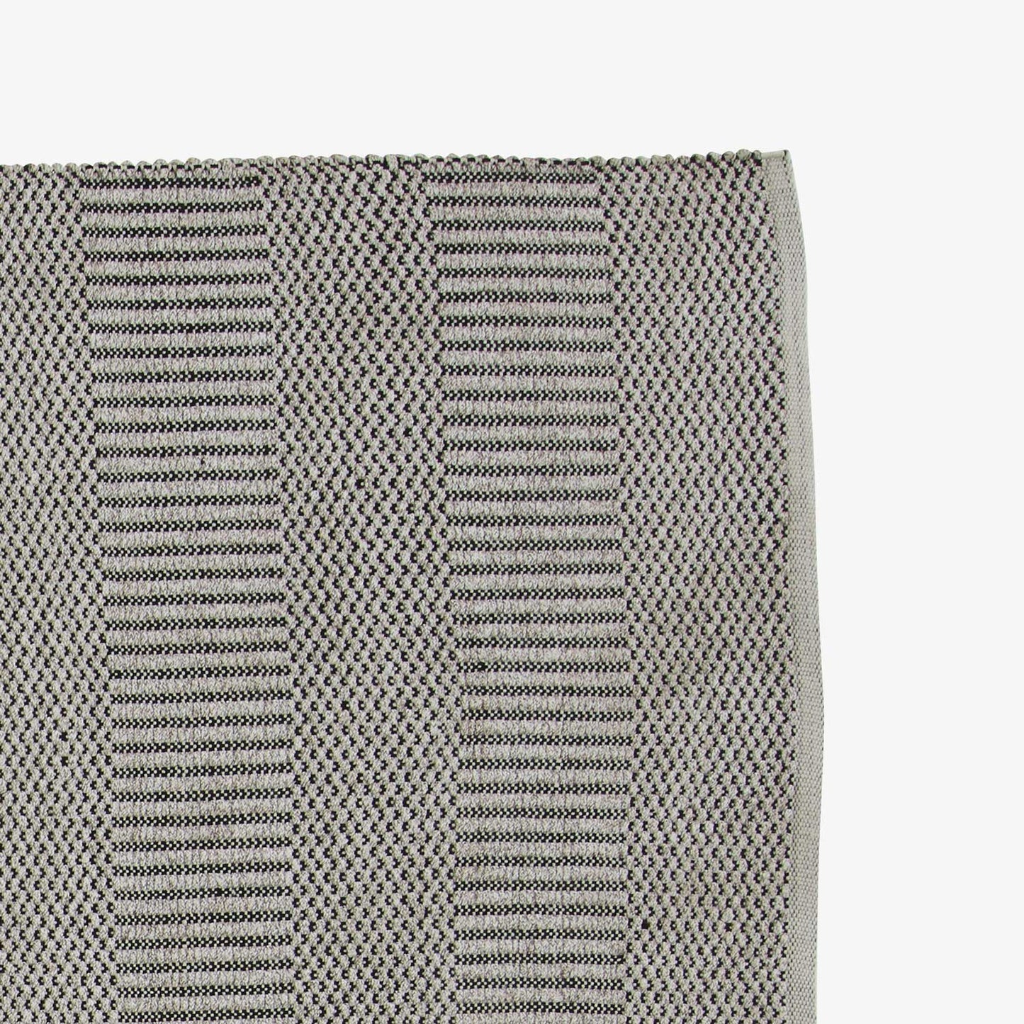 שטיח חוץ JULY מבית Ligne Roset – תמונה 3