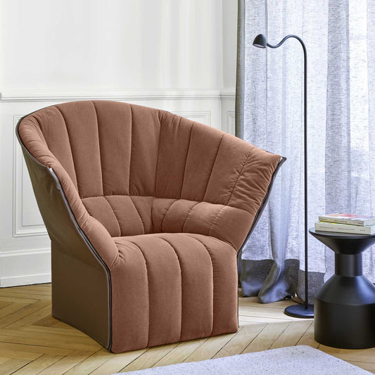 כורסת MOËL עם משענת נמוכה מבית Ligne Roset – תמונה 2