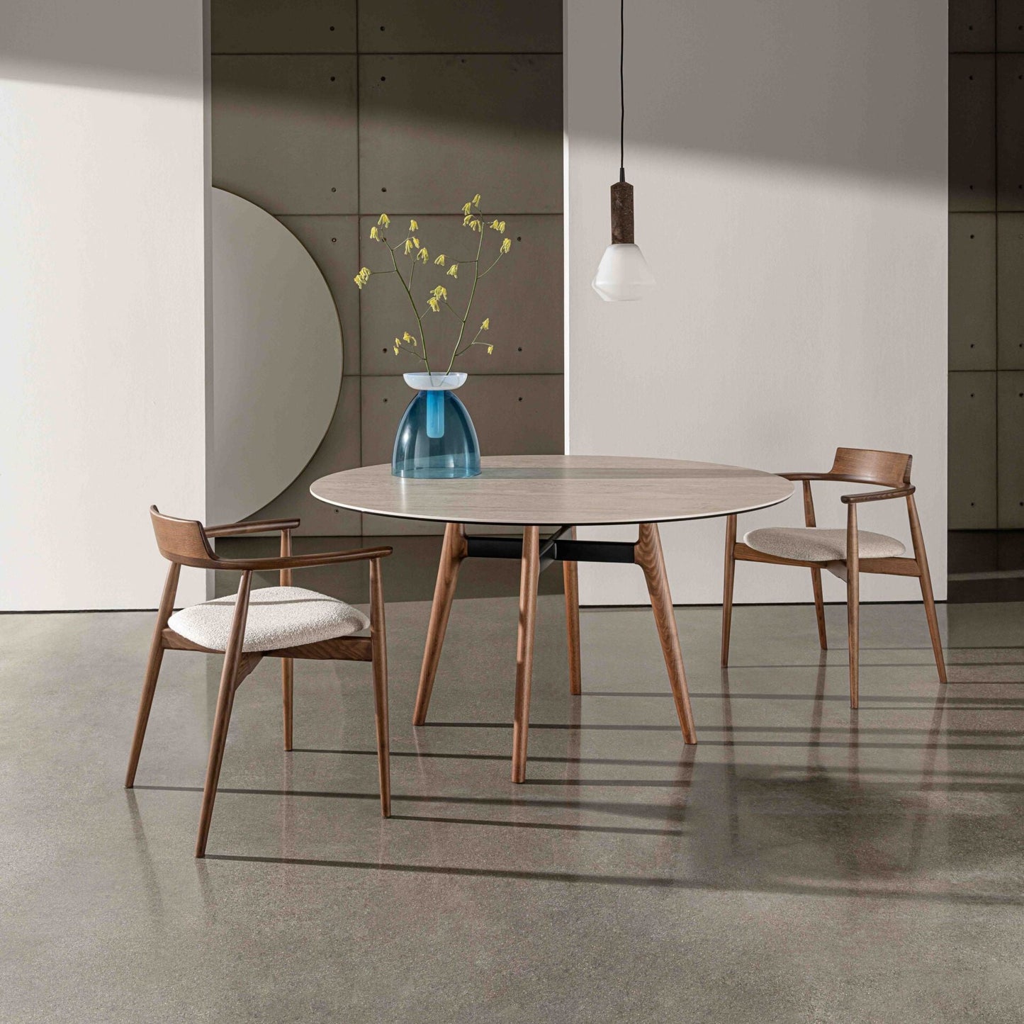 שולחן Lewood Round מבית Sovet
