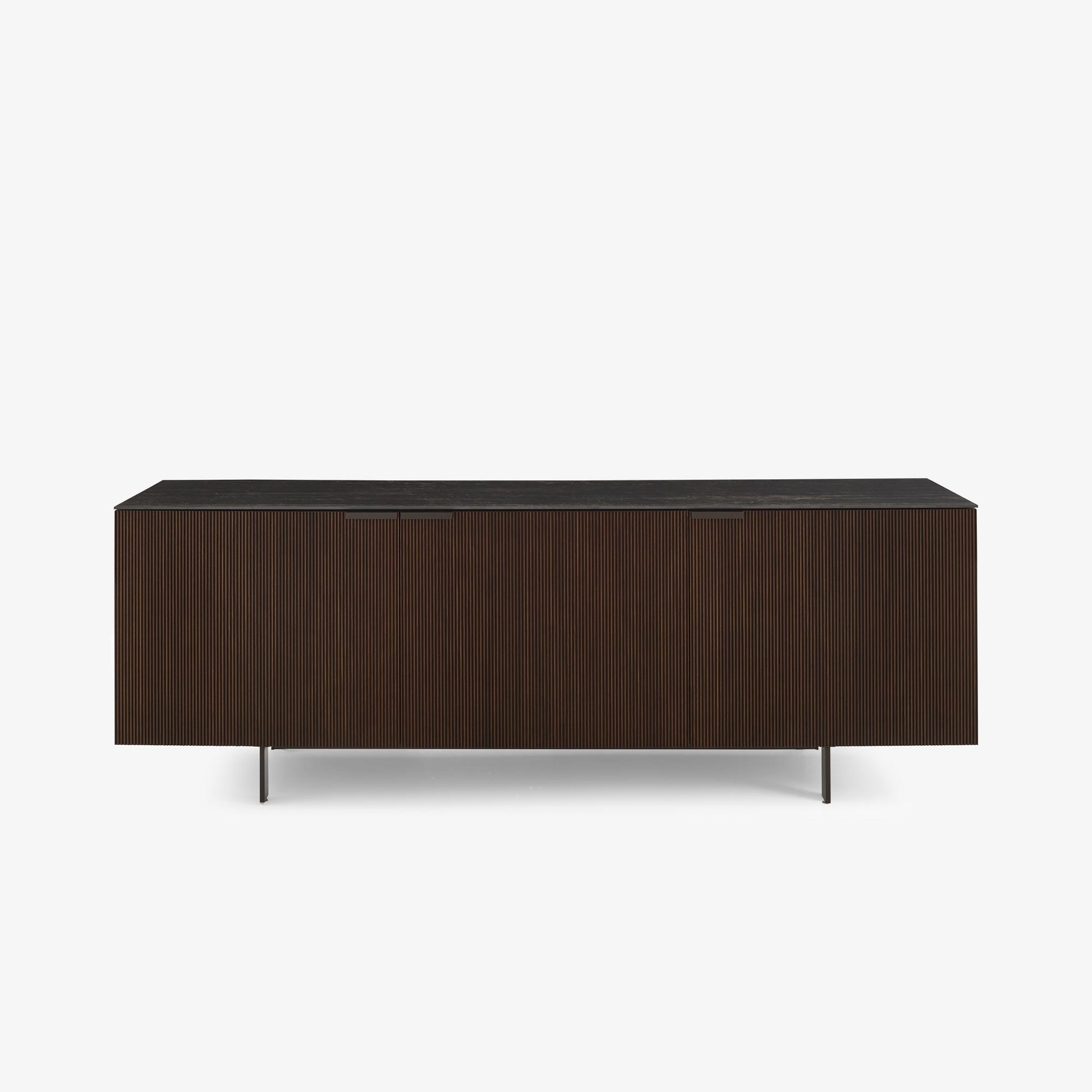 שידת SELVANS עם שלוש דלתות, מבית Ligne Roset