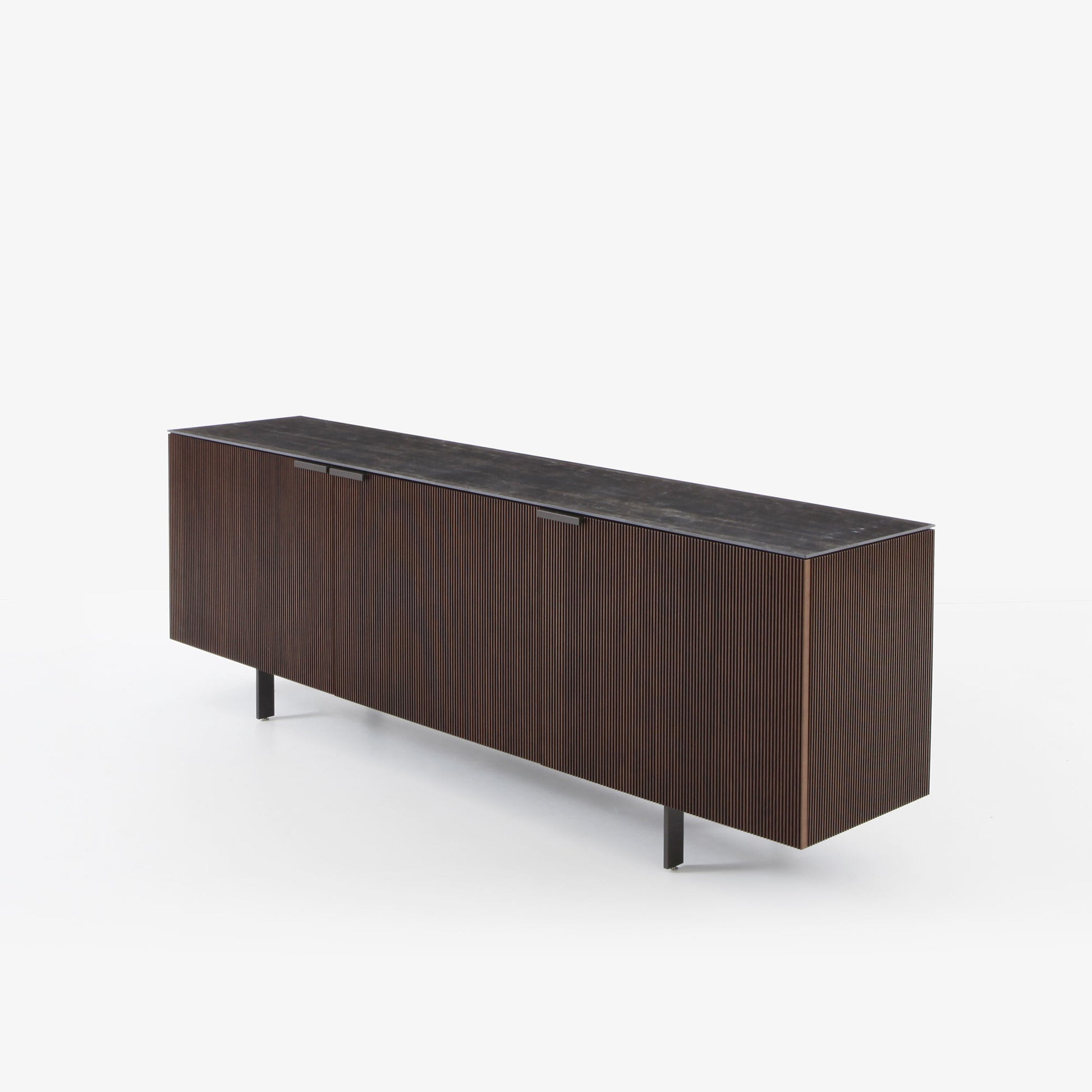 שידת SELVANS עם שלוש דלתות, מבית Ligne Roset – תמונה 3