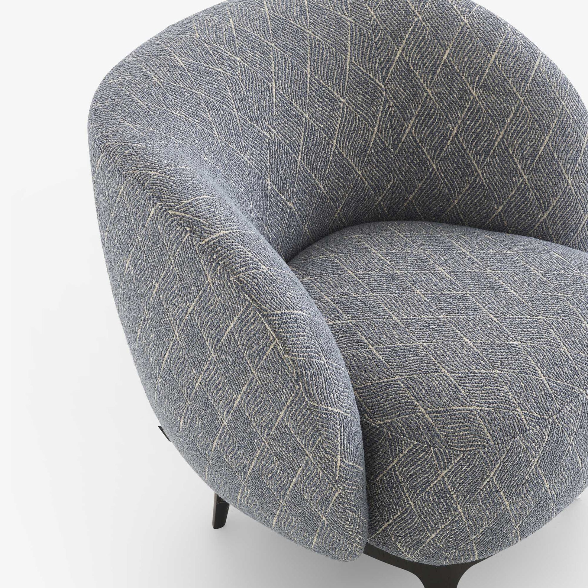כורסת SOUFFLOT מבית Ligne Roset – תמונה 4
