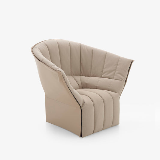 כורסת MOËL עם משענת גבוהה מבית Ligne Roset – תמונה 2