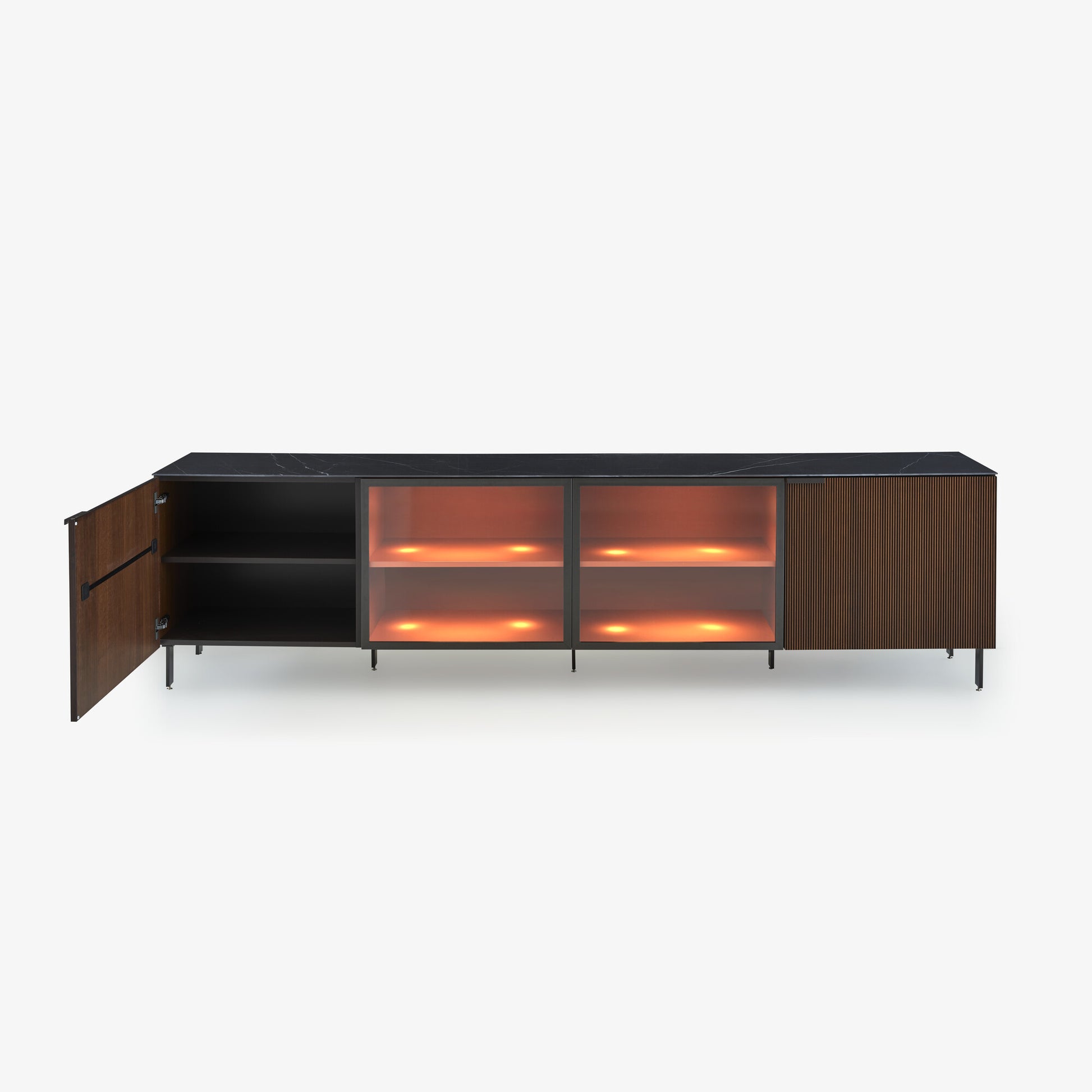 שידת SELVANS עם ארבע דלתות זכוכית, מבית Ligne Roset – תמונה 3