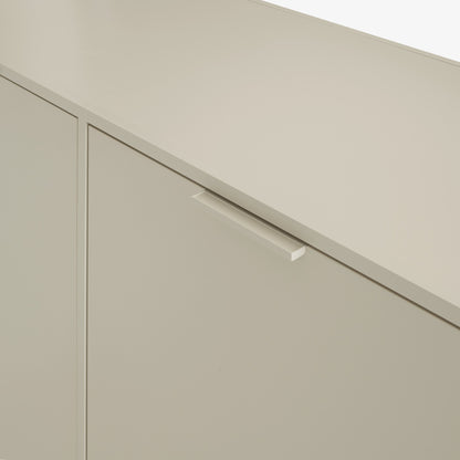 שידת DITA עם שלוש דלתות, מבית Ligne Roset – תמונה 4