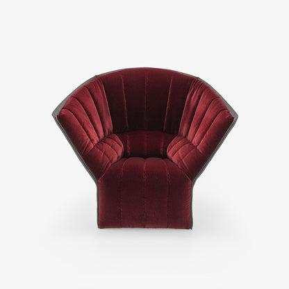 כורסת MOËL עם משענת גבוהה מבית Ligne Roset