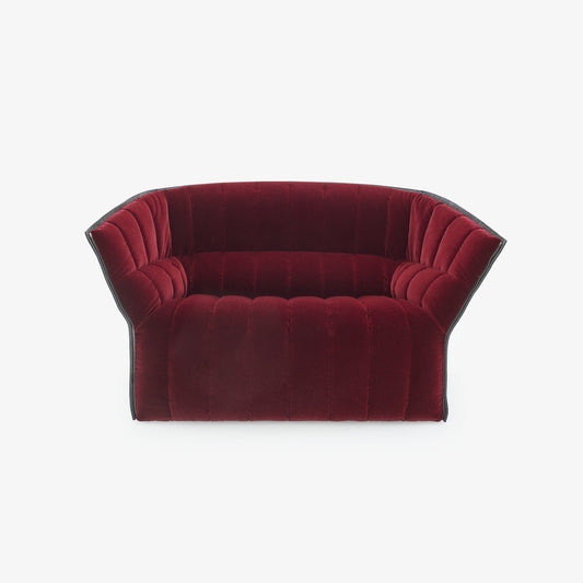 ספת MOËL קטנה עם משענת נמוכה, מבית Ligne Roset