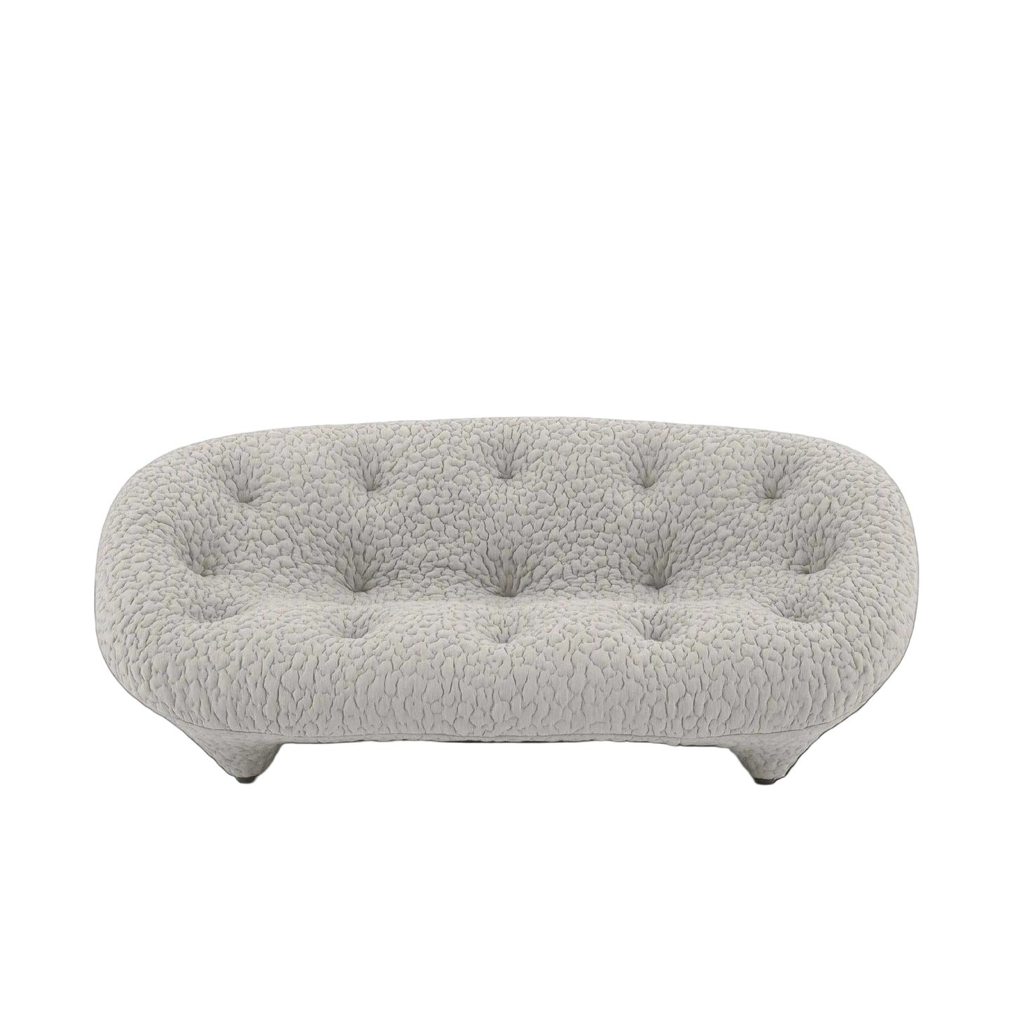 ספת PLOUM מבית Ligne Roset בריפוד מרקם אפור, על רקע לבן