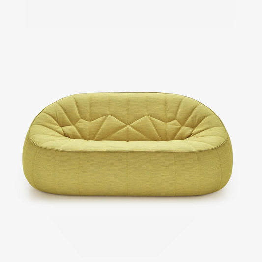 הדום OTTOMAN OUTDOOR בצבע ירוק על רקע לבן