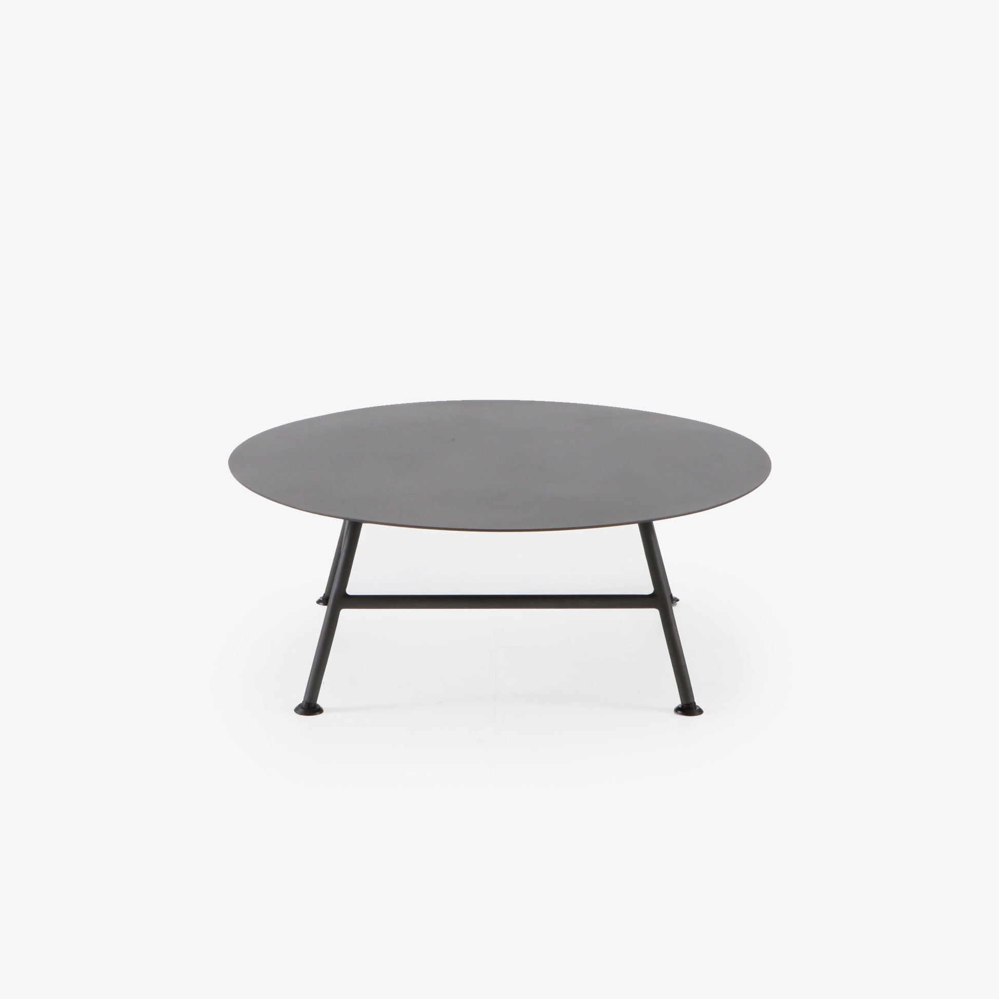 שולחן נמוך לחוץ GARDEN PACK מבית Ligne Roset