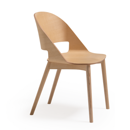 כסא Goose מבית Vergés