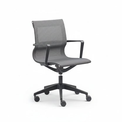 כורסת כנסים LUMA מבית SOKOA
