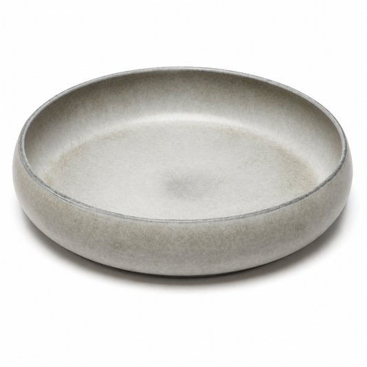 קערת פירות מקרמיקת Stone Ware בגוון אפור בטון בגימור מט, בקוטר 28 ס״מ