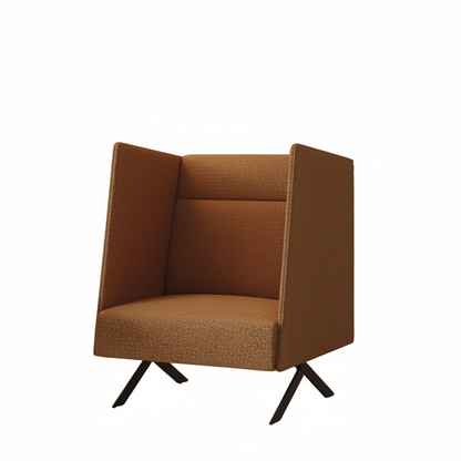כורסת Sistema Legs Lounge עם משענת גבוהה מרופדת בבד מחוספס בגוון טאן ורגליים שחורות משופעות, בחלל מעוצב לצד צמח בעציץ