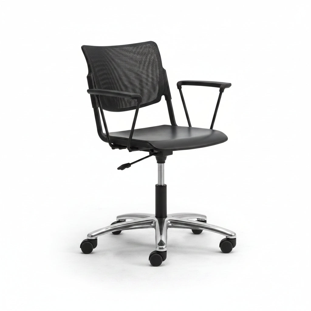 כסא משרדי LaMia מבית Leyform