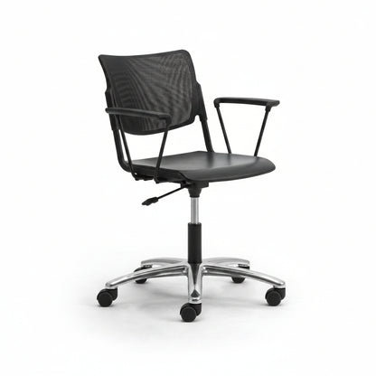 כסא משרדי LaMia מבית Leyform