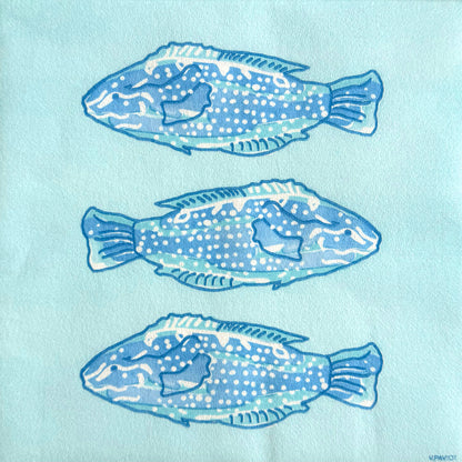 מפיות אירוח POISSON LUMINEUX BLEU עם איורי דגים בגווני תכלת, מבית Françoise Paviot