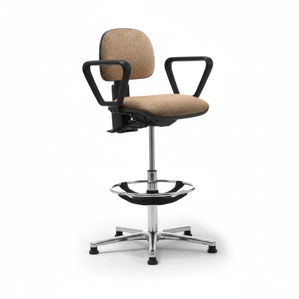 כסא קופה Saloon מבית Leyform